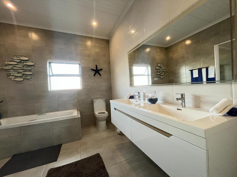 3 Bedroom Property for Sale in Laaiplek Western Cape